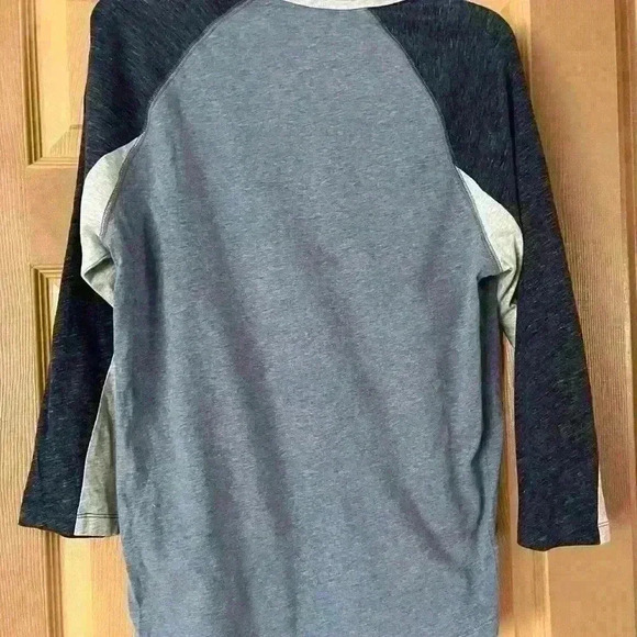 Young men’s Express baseball jersey  T-shirts size M - Picture 2 of 4